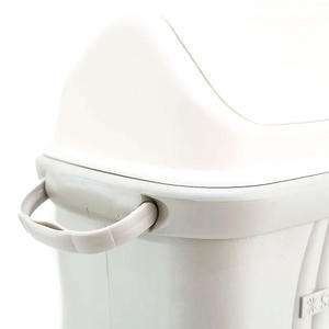 Atlas Tacho Basura Plastico 60lt 41x31x74 Cm