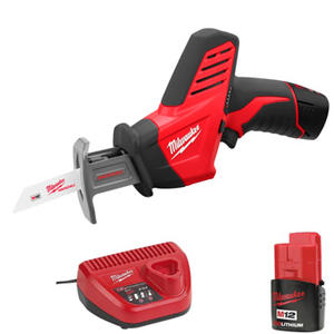 Milwaukee Sierra Sable 12 V 1 Bateria - Cargador - Maletin