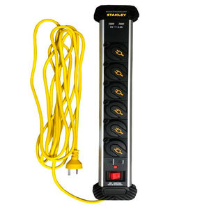 Stanley Zapatilla 6 Tomas + 2 Usb 5v 2.3 A Con Termica Y Cable 5 M